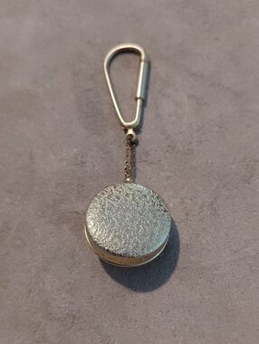 Gild-Tone Textured Round Retractable Keychain Charm